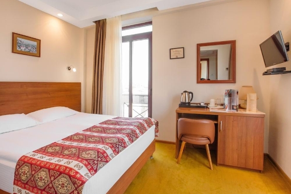 Urban Boutique Hotel (Meria)